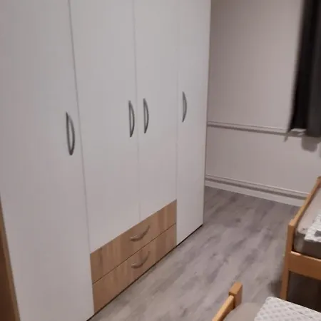 Tomy Apartment *