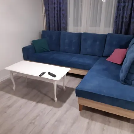 Tomy Apartment *